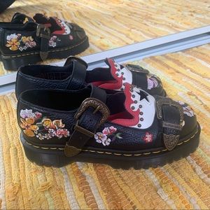 MUKAI dr martens